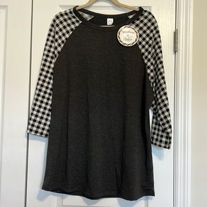 Sunshine & Rodeos black long sleeve top with 3/4 sleeves, size 2xl, NWT